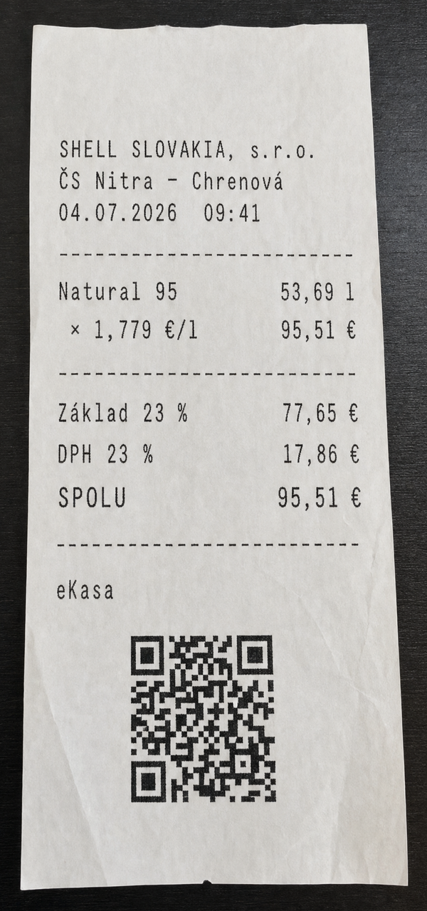Fotka pokladničného bločku z čerpacej stanice — spolu 95,51 € s eKasa QR kódom